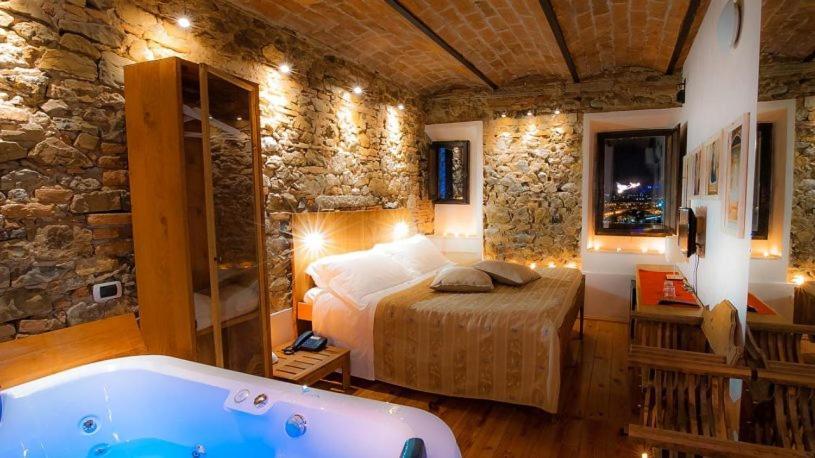Castello Di Montalbano Bed & Breakfast Florence Exterior photo
